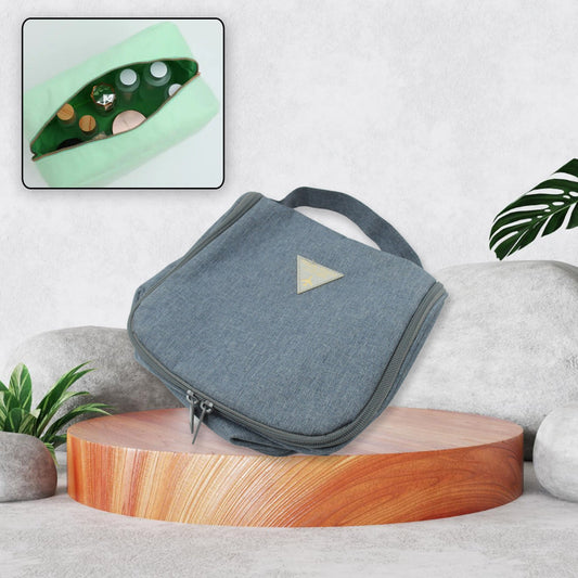 Multi-functional cosmetic storage bag with zipper closure